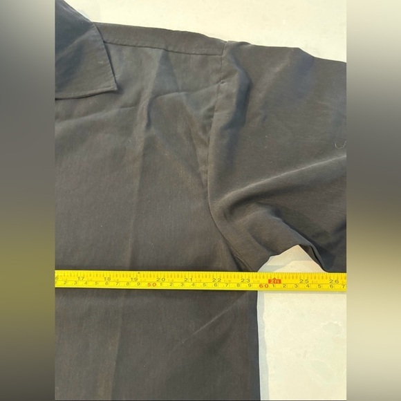 Men's Black Casual Button-Up Shirt Size Medium - Picture 2 of 8